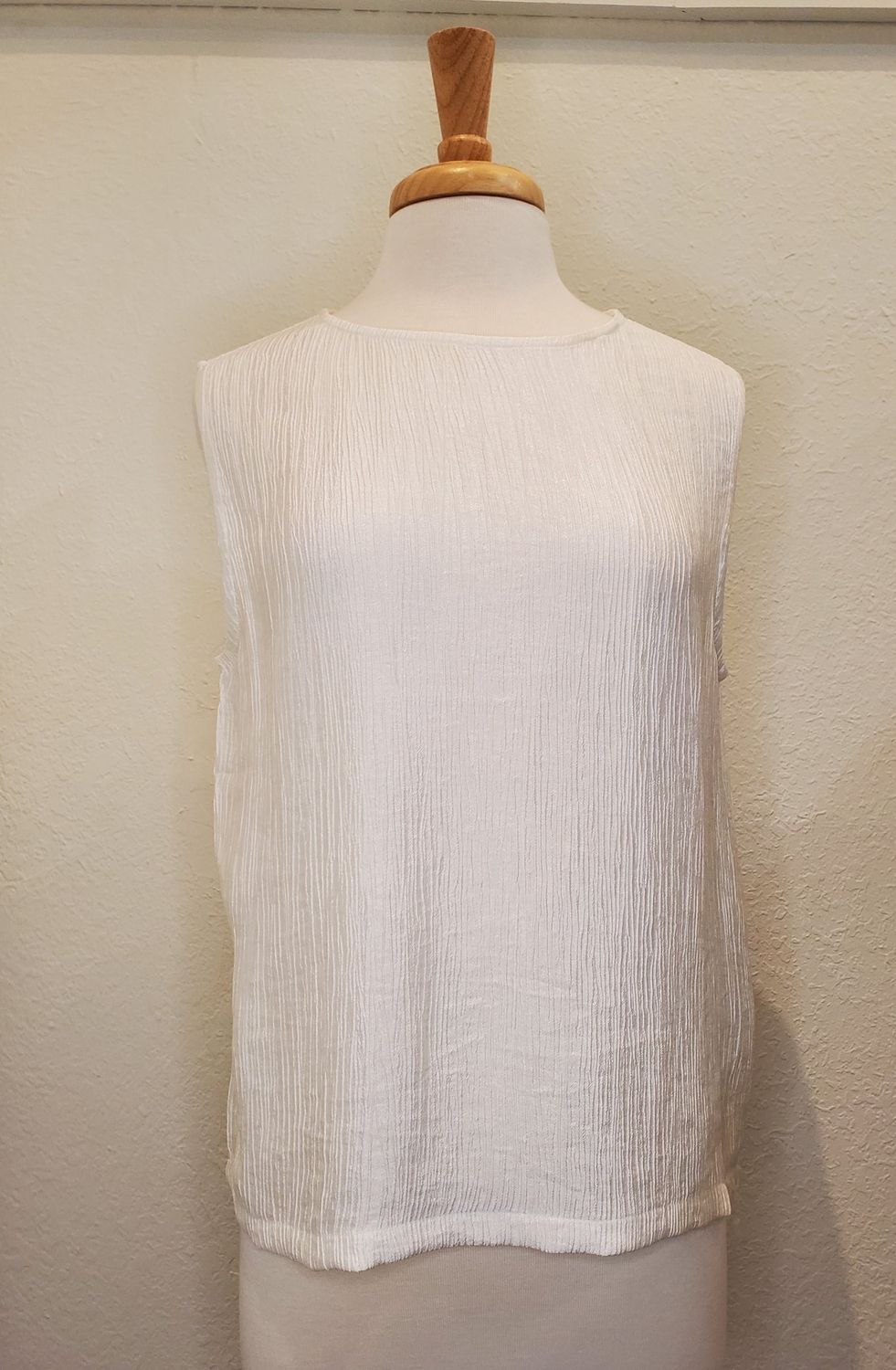 Damee Crinkle Tank (901T ), Color: White, Size: Small