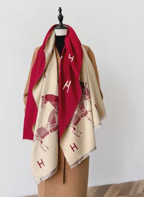 Equestrian Red &amp; Cream Stable Reversible Wrap