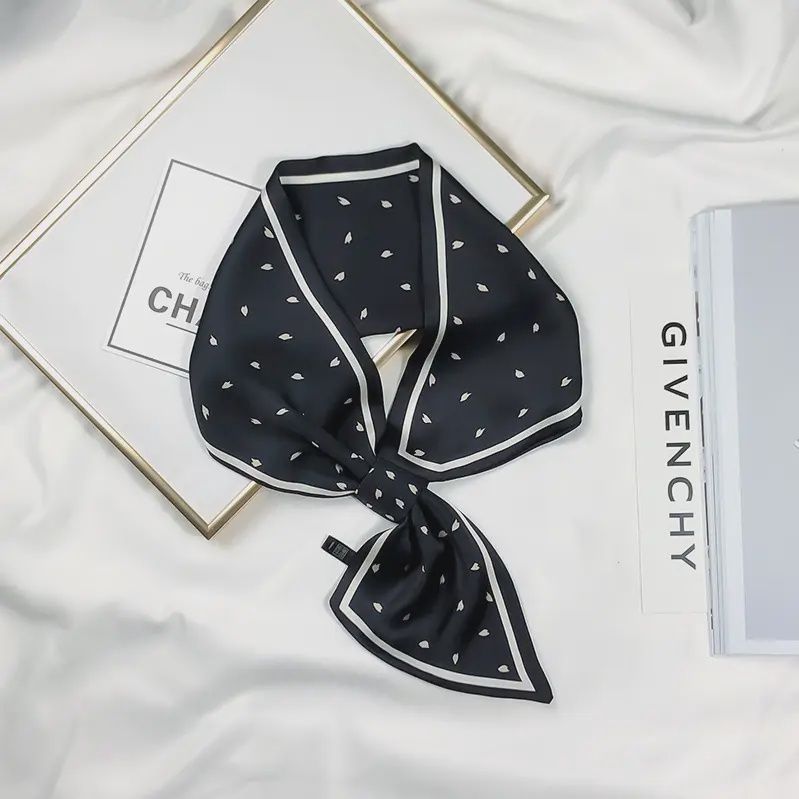 Loop Scarf - Leaves Print - Black