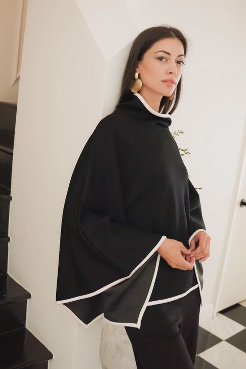 P Cill Butter Modal Contrast Poncho, Color: Black, Size: XS