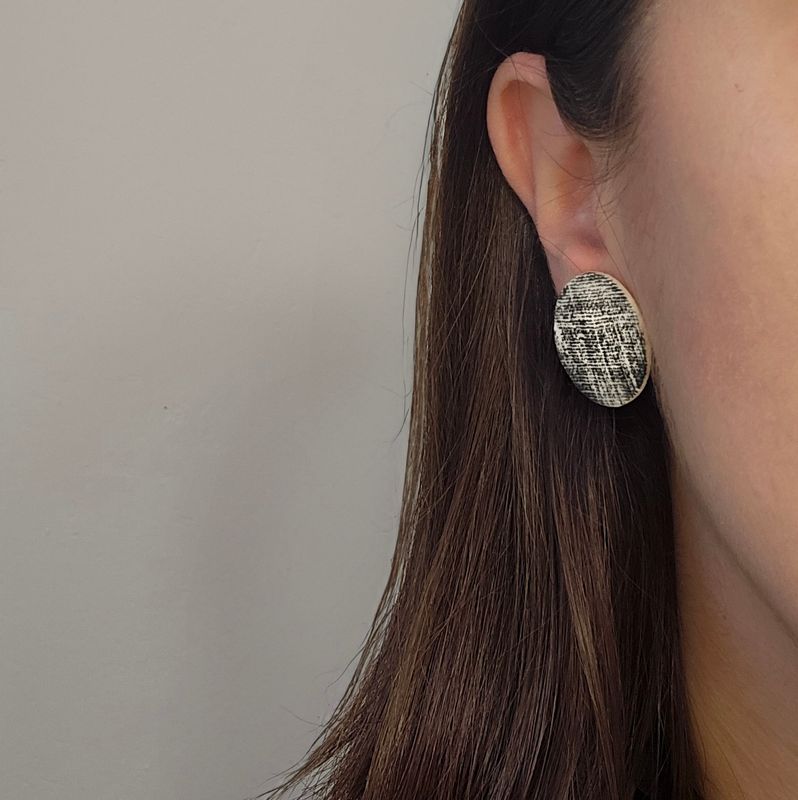 Pendientes lienzo negro