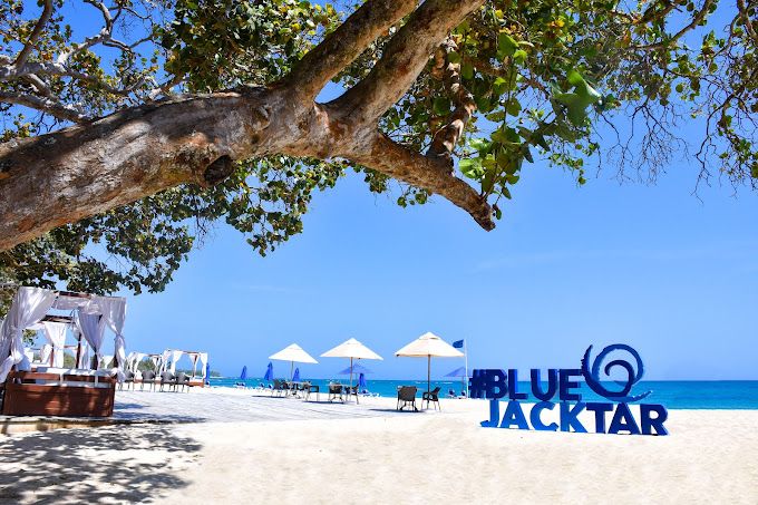 Blue Jack Tar Beach Escape