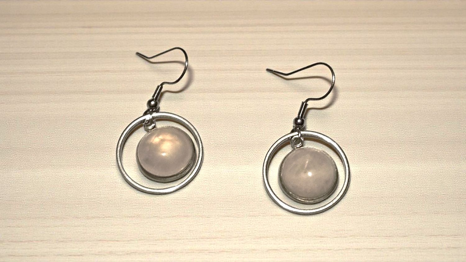 Kolczyki wiszące z kwarcem różowym