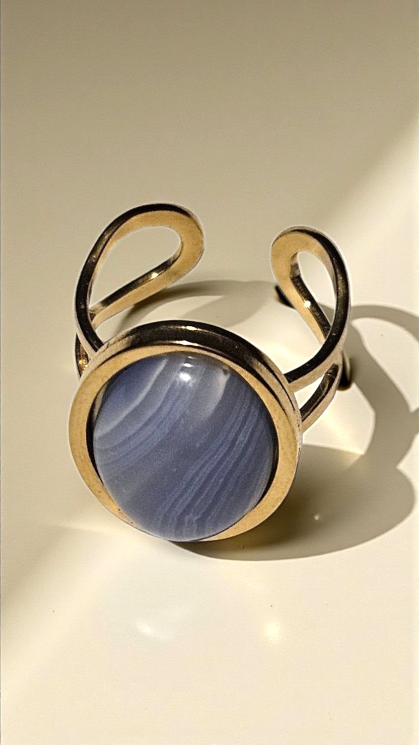 Pierścionek z agatem fiołkowym