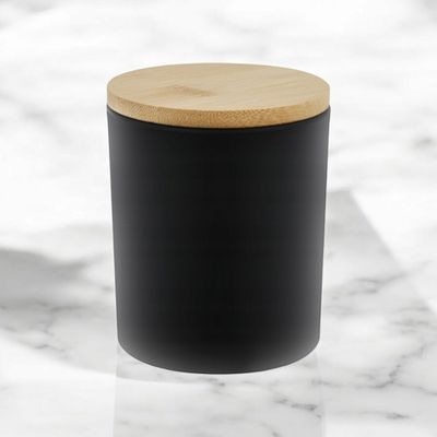 Świeca sojowa w czarnym matowym szkle 300 ml