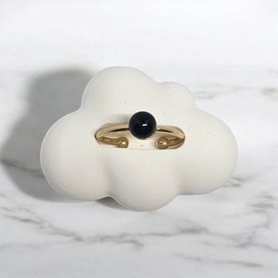 Pierścionek z czarnym onyksem