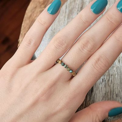 Pierścionek na gumce z kamieniami naturalnymi - turkus 3mm