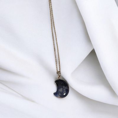 Naszyjnik księżyc z sodalitu