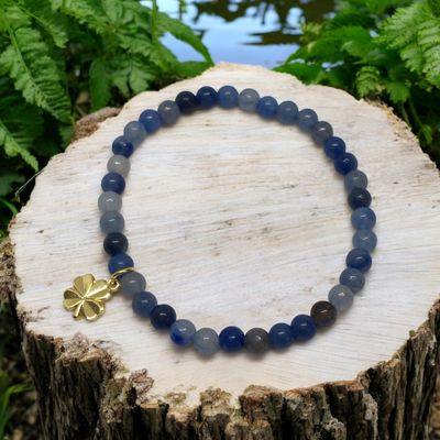 Bransoletka z awenturynu z koniczynką