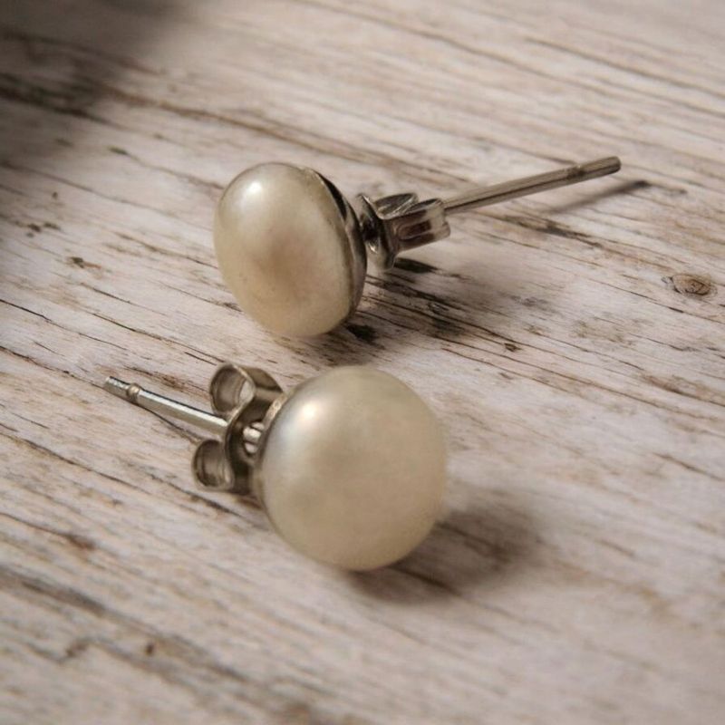Kolczyki z perłami słodkowodnymi