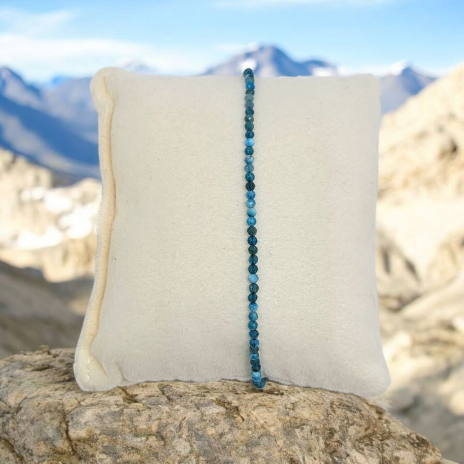 Bransoletka z apatytem