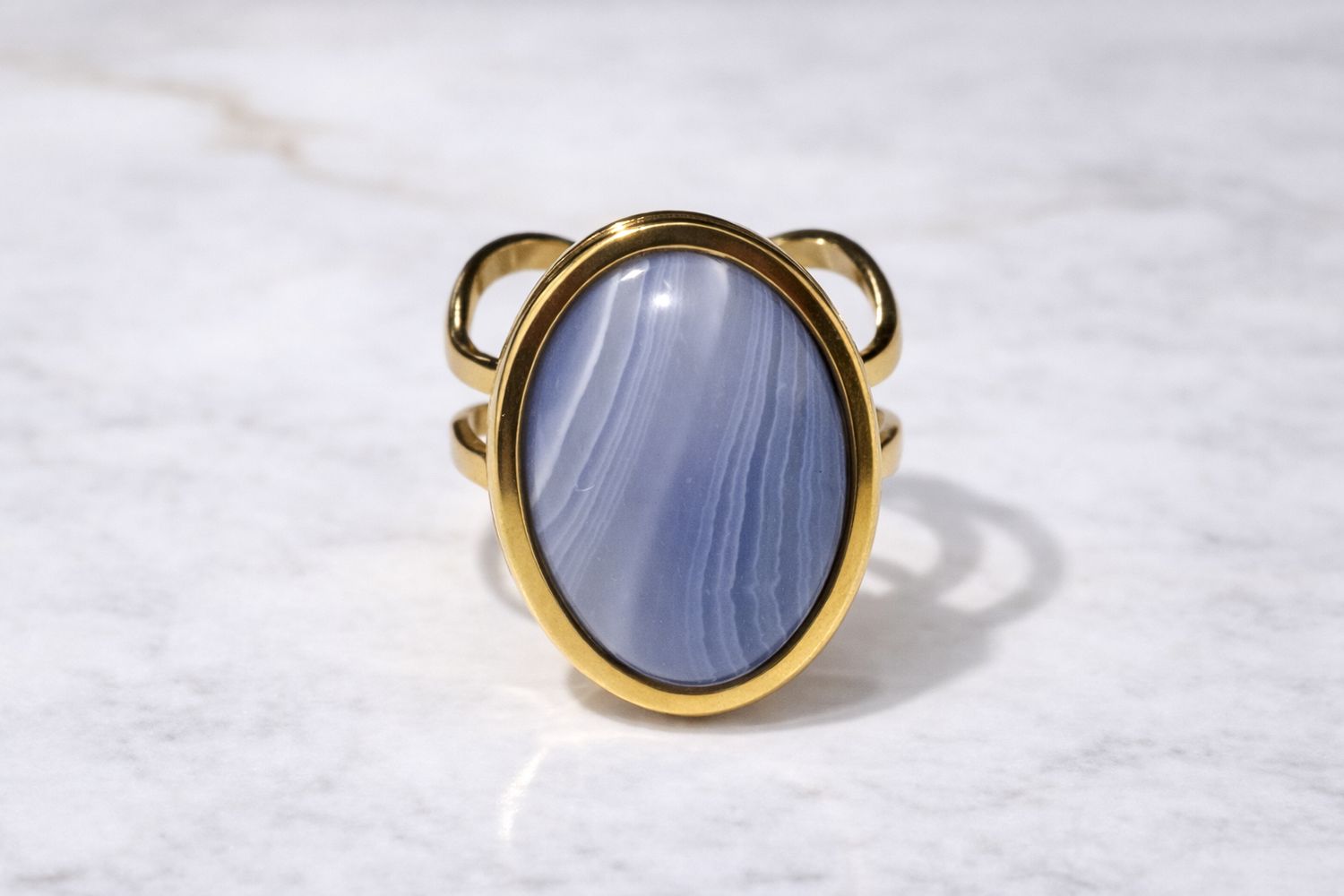 Pierścionek z agatem fiołkowym