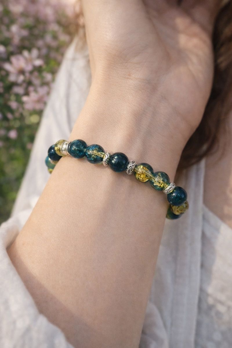 Bransoletka szklana ze stalowymi koralikami