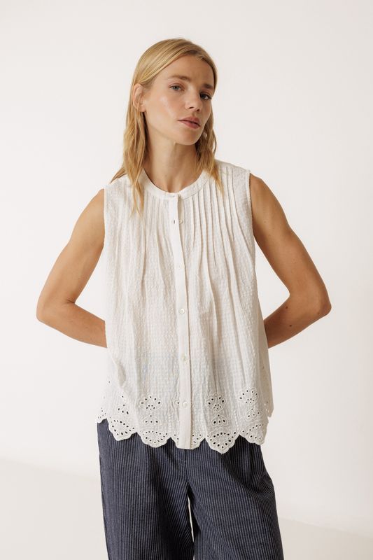 blouse indi and cold sans manche brodée ecru