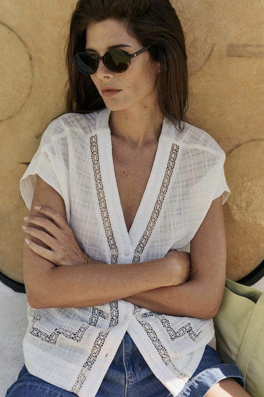 blouse indi and cold ecru