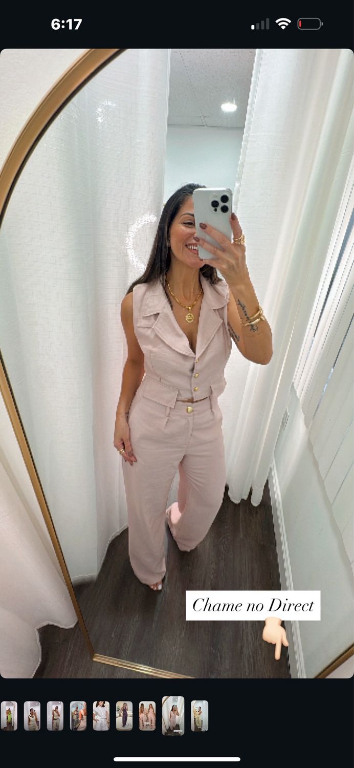 Tailored Jumpsuit with Gold Button Detail – Modern Sophistication