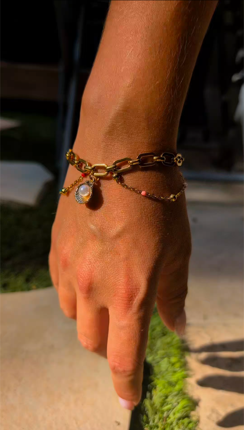 Bracelet avec double chaine et coquille