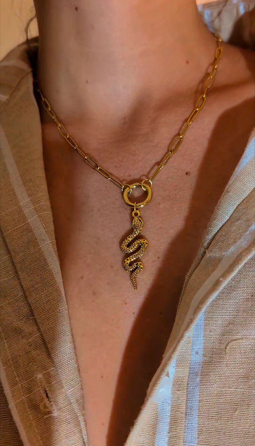 Collier écailles d&#39;ombre