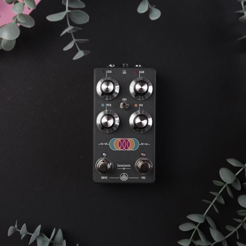 Konstante //  Videotape Grey Finish