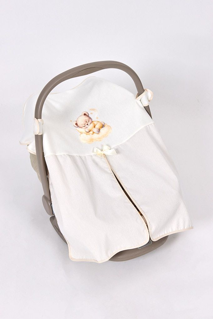 Egg cover diaper for baby chair with velvet application in the shape of a bear