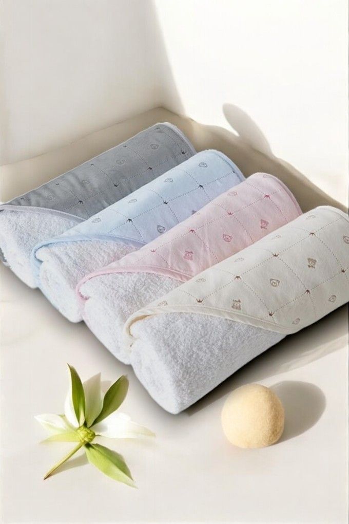 Toalla de bebé estampada laminada