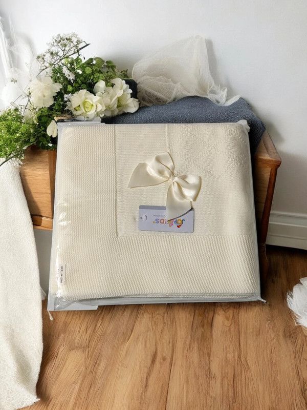 Baby blanket with bow - Softness and style