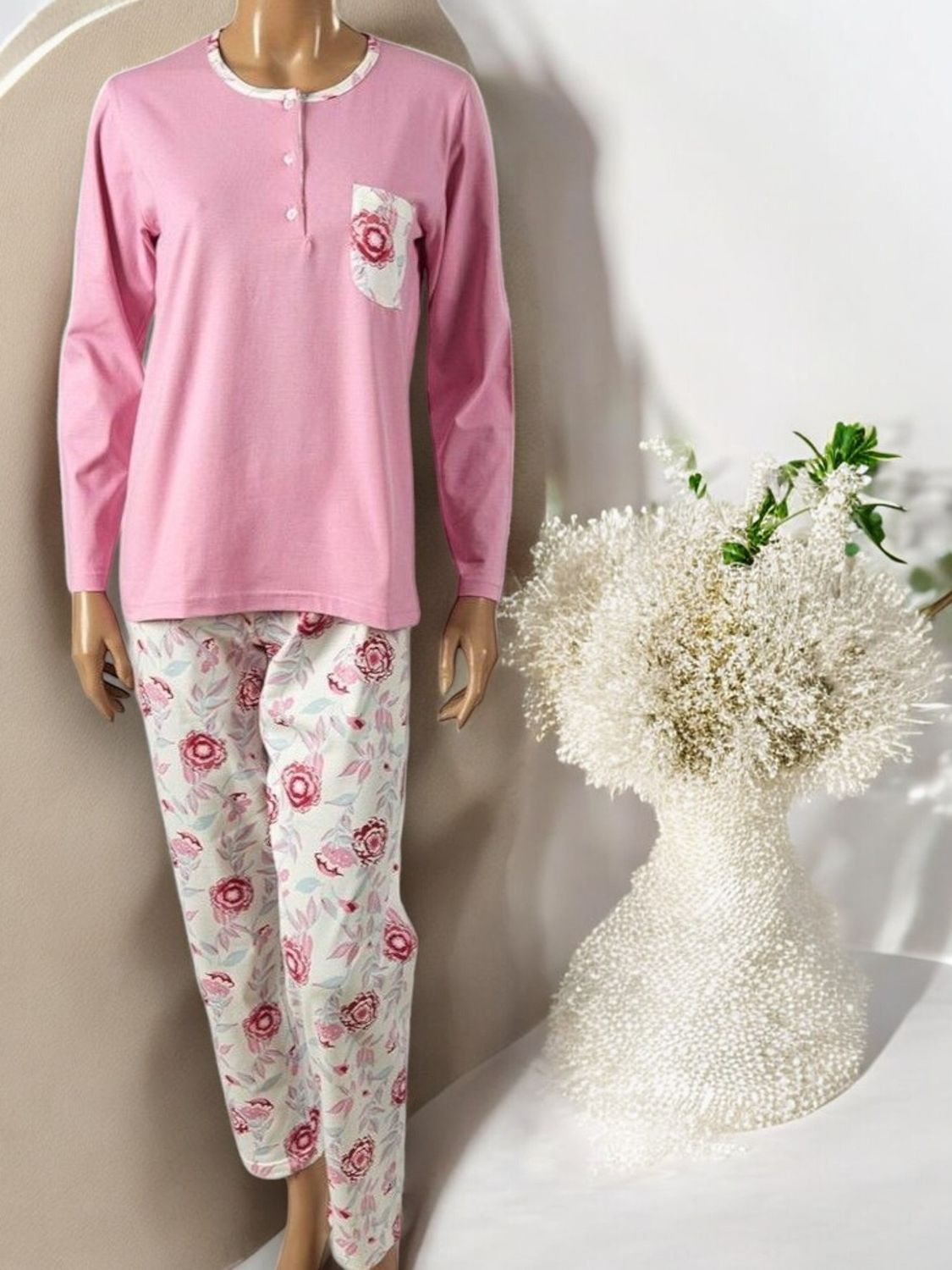 Women&#39;s pajamas without card