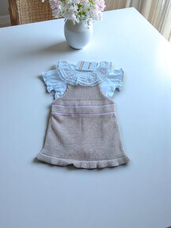 ​Conjunto 2 Peças para Bebé Menina – Fofo e Body com gola de Manga Curta.