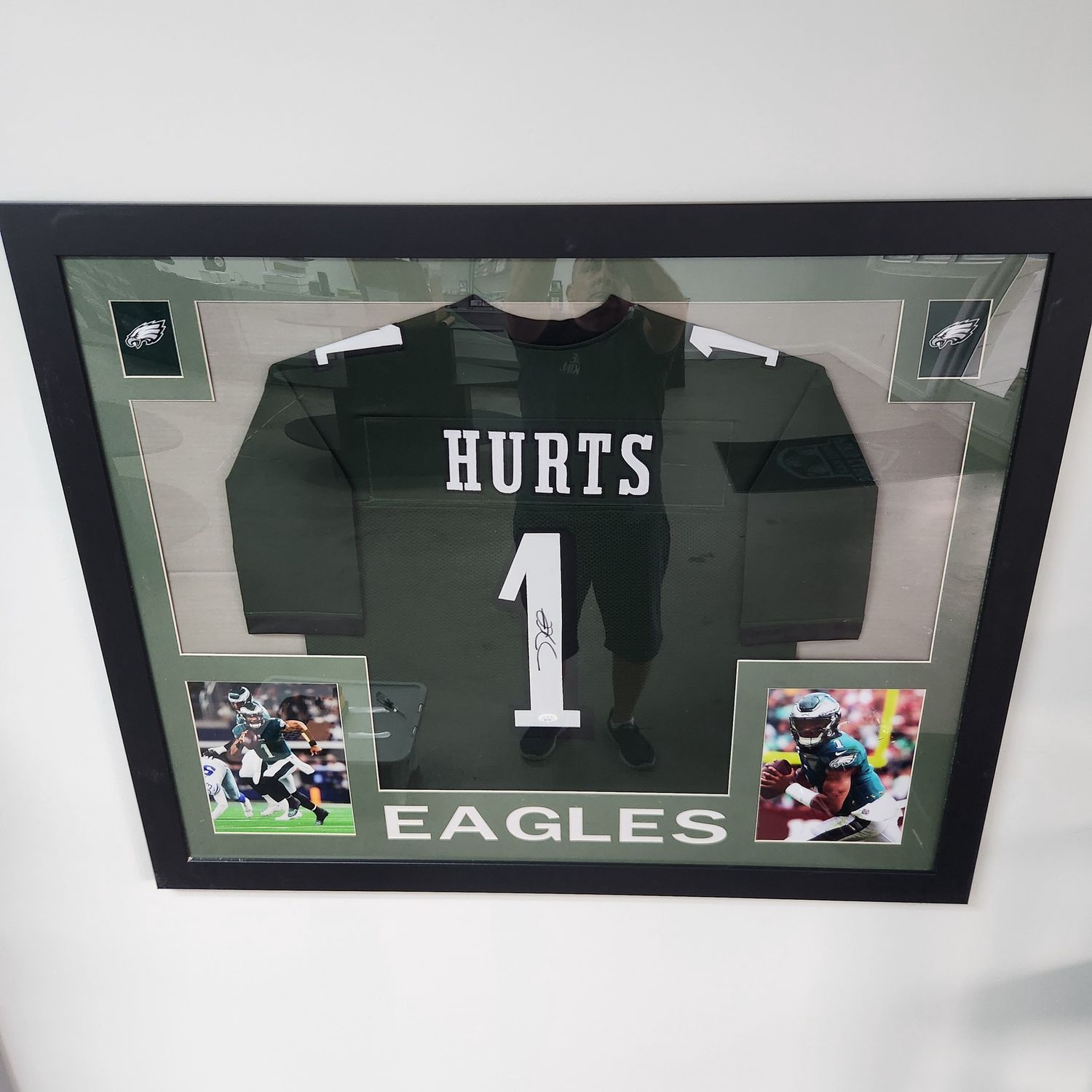 Jalen Hurts Autographed Signed Framed Jersey