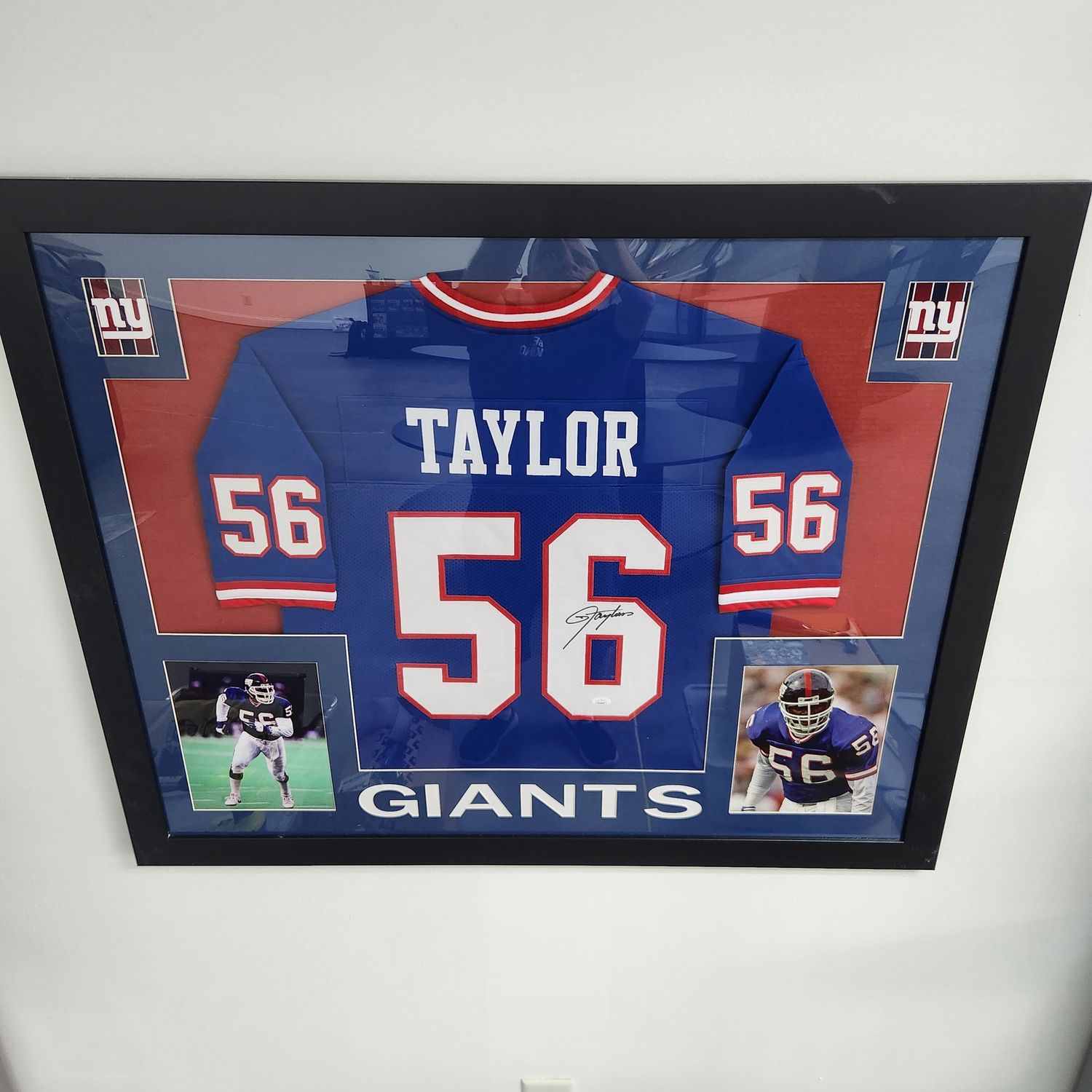 Lawrence Taylor NY Giants Franed Autographed Signed Jersey