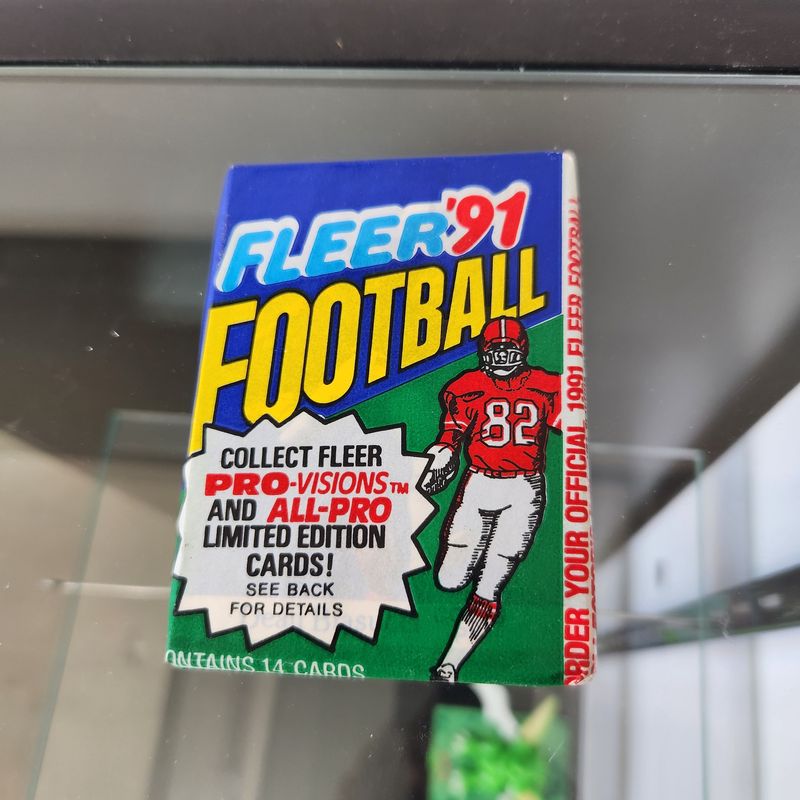 Pack - 1991 Fleer Football Wax Pack