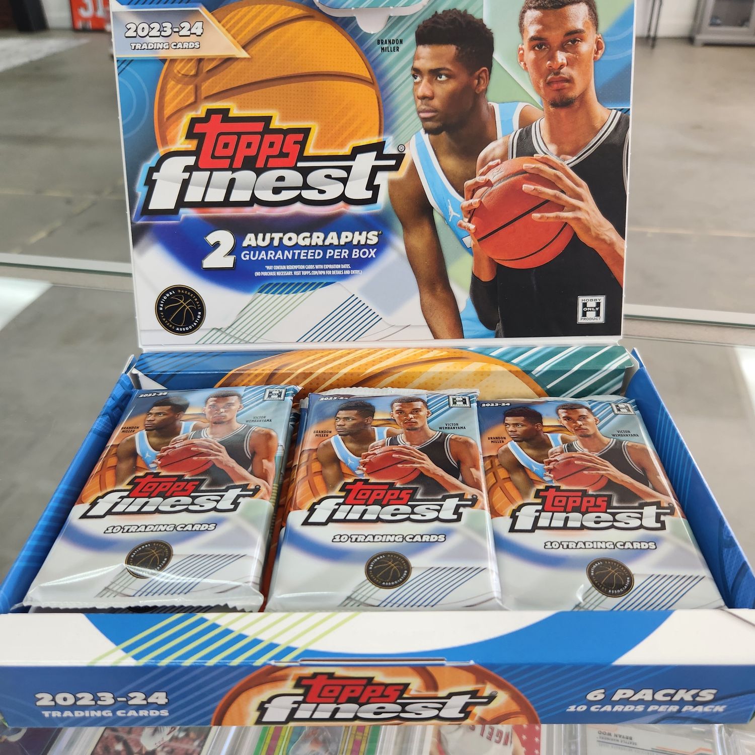 PACK:  2023-24 Topps Finest Basketball  Hobby Pack
