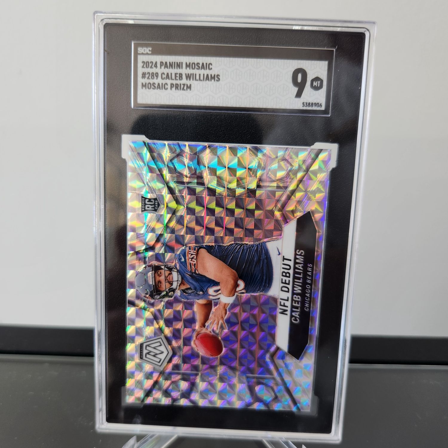 2024 Panini Mosaic Caleb Williams Prizm NFL Debut SGC 9