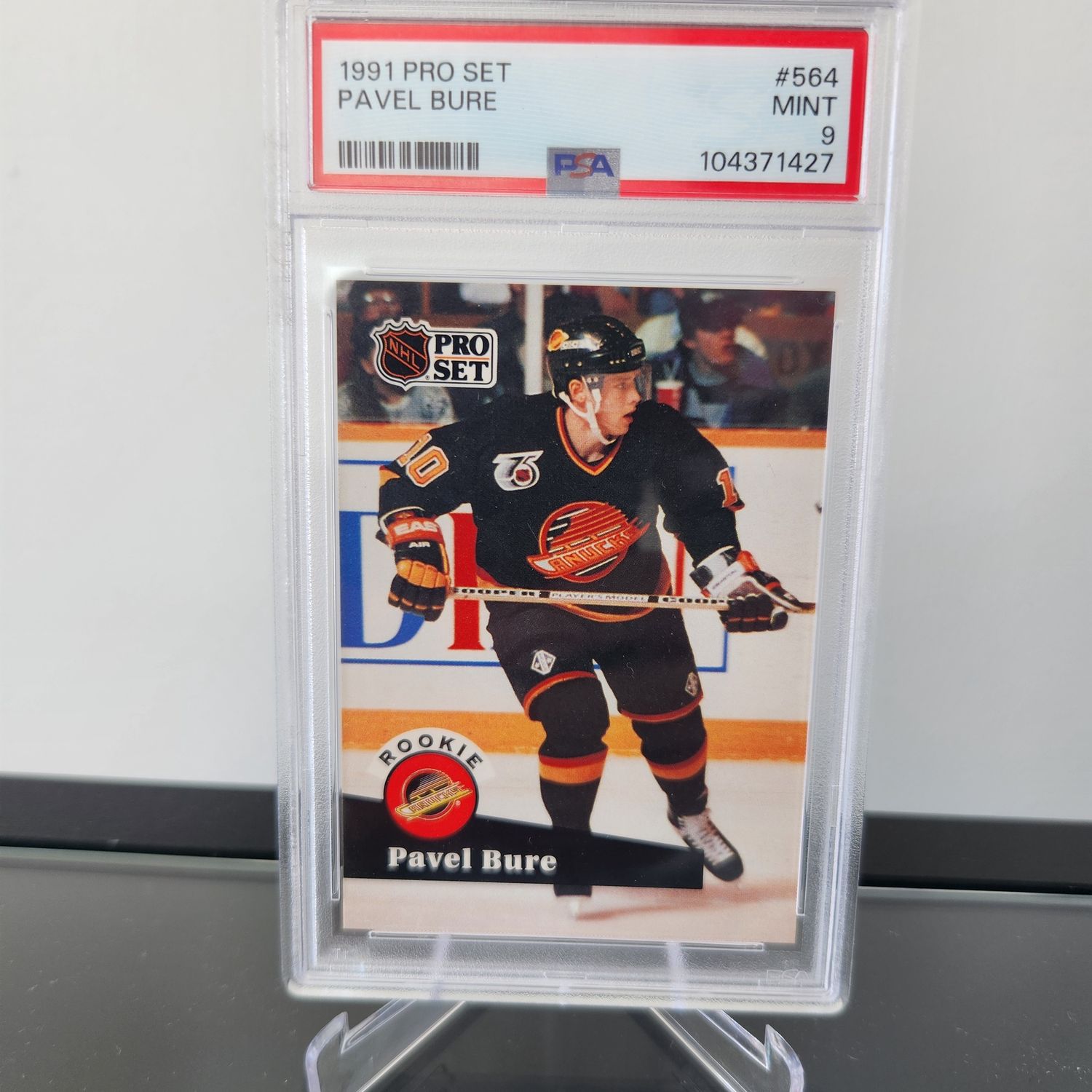 1991 Pro Set Pavel Bure #564 PSA 9