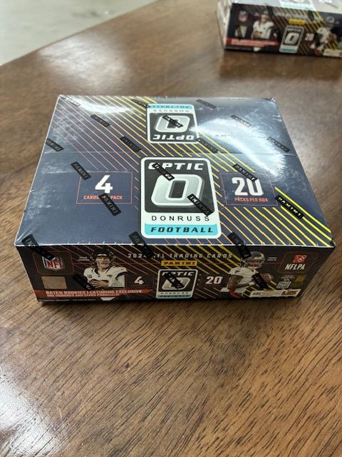 Box: 2024 Optic Football Retail Box