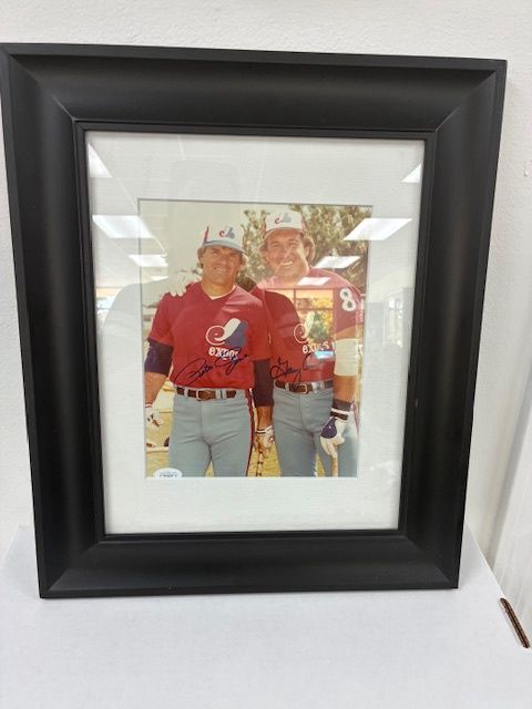 Pete Rose &amp; Gary Carter Signed Expos 8 x 10 Photo JSA Authenticated