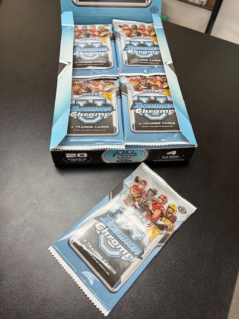 2025 Bowman U Chrome Football Hobby PACK
