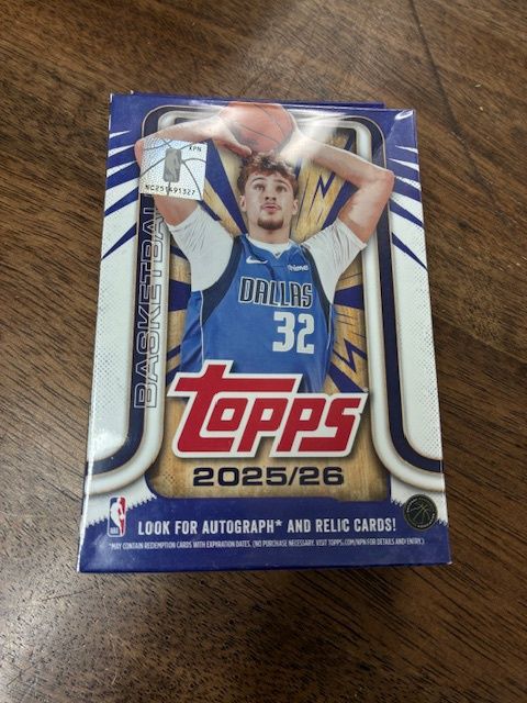 2025-26 Topps Basketball Hanger Box