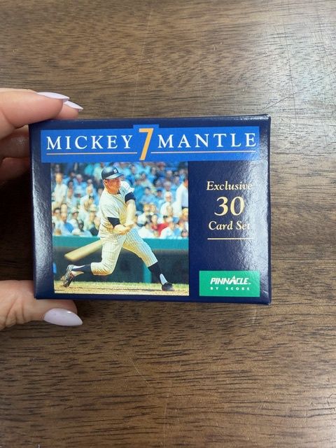 Mickey 7 Mantle Exclusive 30 card set Pinnacle by Score