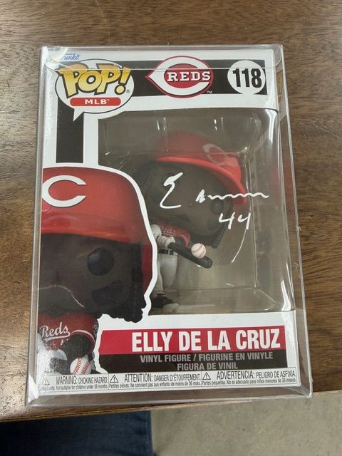 Elly De La Cruz Signed Cincinnati Reds Funko Pop w/Beckett COA