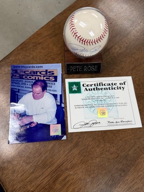 PETE ROSE SIGNED MLB BASEBALL