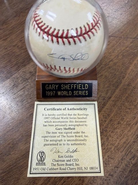 Gary Sheffield Signed Baseball