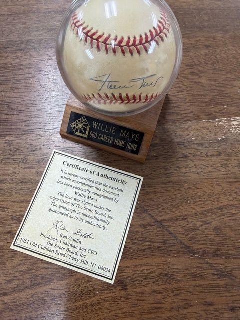 Willie Mays 660-Career Home Runs Signed Auto Baseball