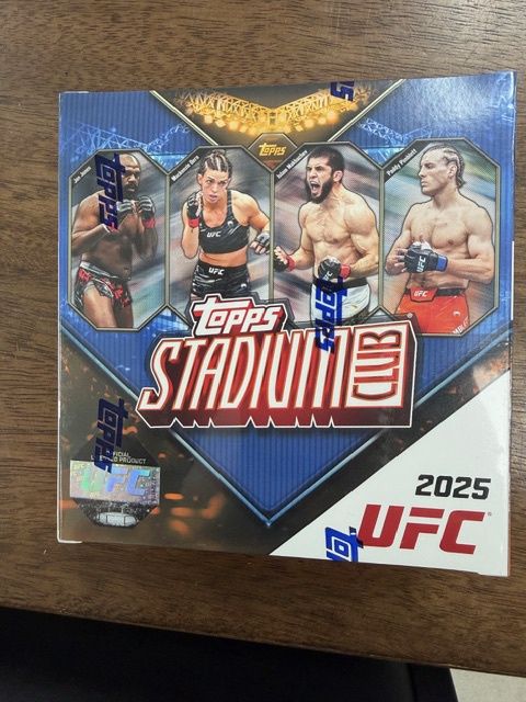 2025 Topps Stadium Club UFC Mega Box