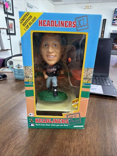 Cal Ripken Jr Headliners Limited Edition Figurine