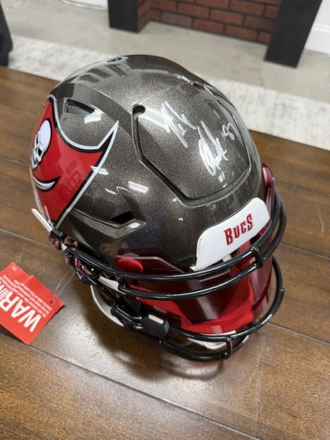 Rob Gronkowski Autographed CUSTOM Painted SpeedFlex Tampa Bay Bucs With Visor