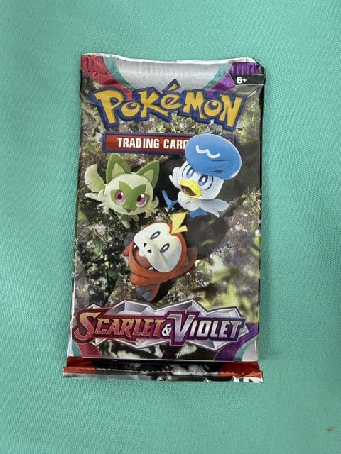 Scarlet &amp; Violet Base Set Pokemon Packs