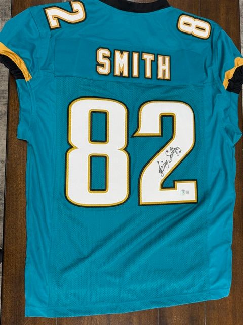 Jimmy Smith Jaguars Signed Jersey w/ Beckett COA