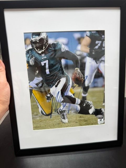 Michael Vick signed &amp; framed photo with COA