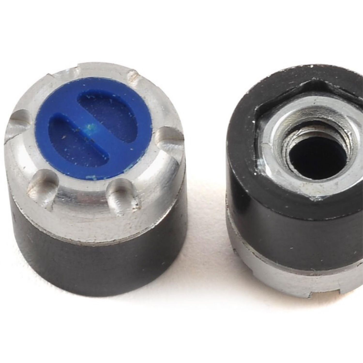 #SSD00007 SSD RC Scale Locking Hubs (Blue) (2)